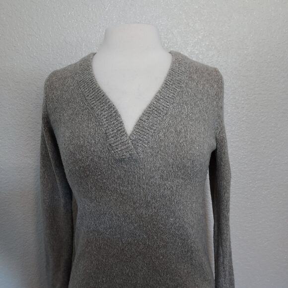 Abercrombie & Fitch Beige V-Neck Sweater Size M - Picture 2 of 11